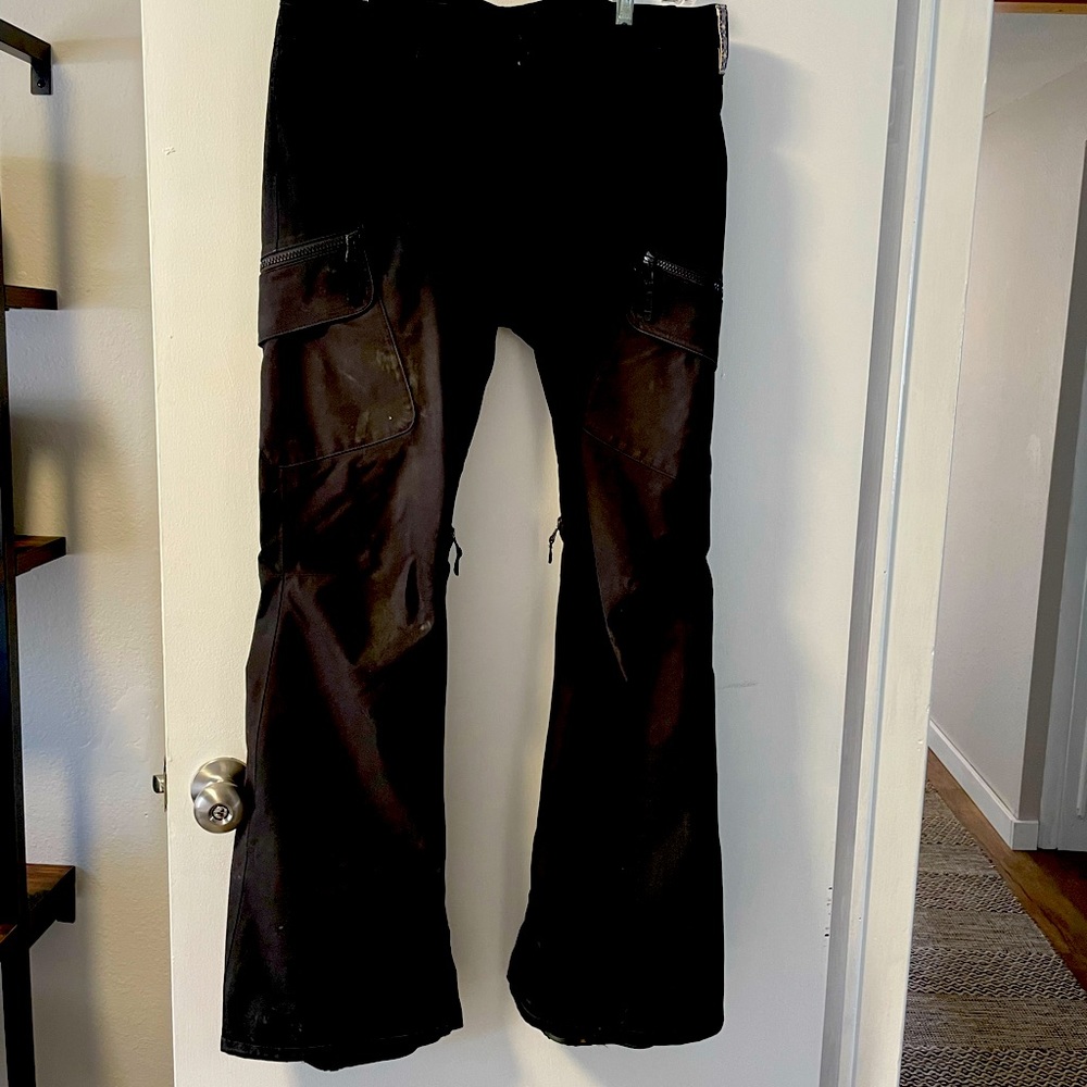 Burton woman’s snowboard pants